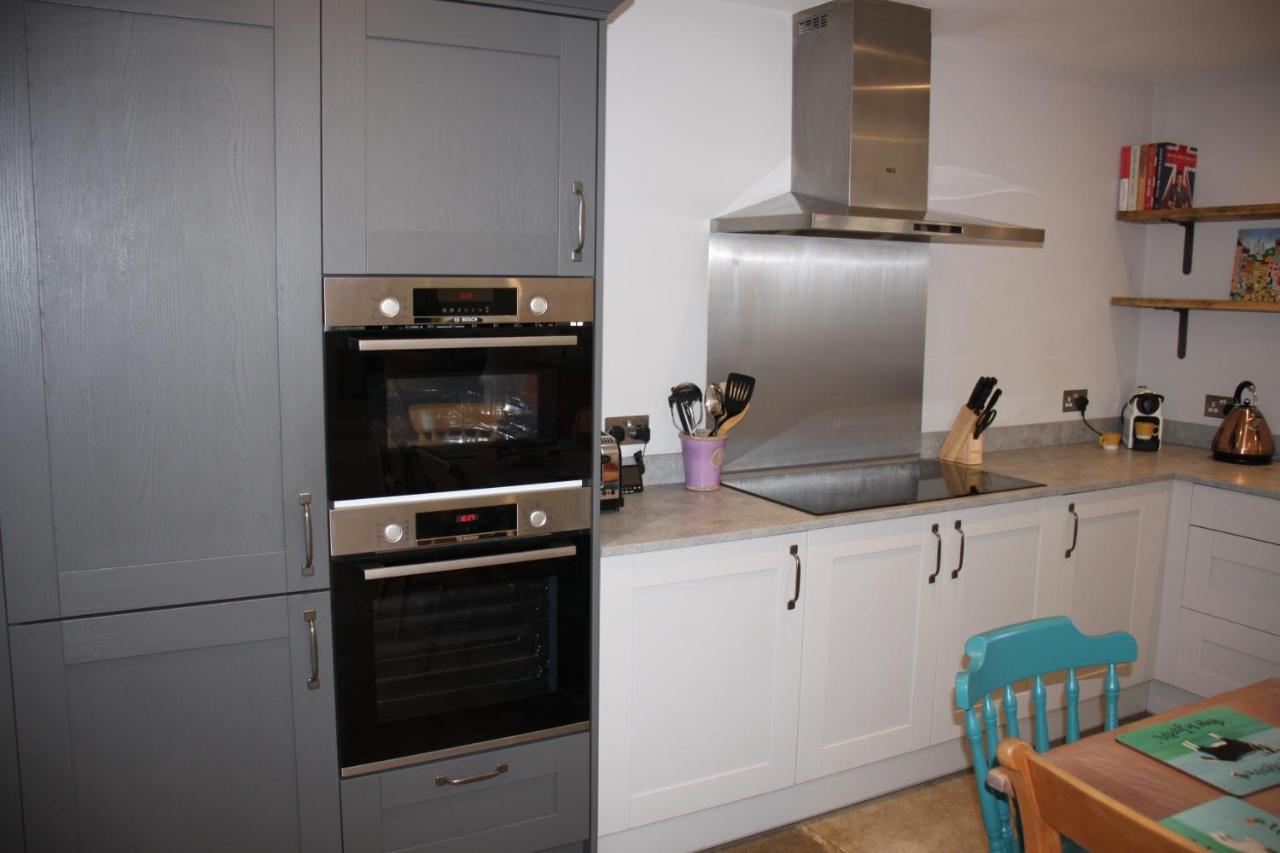 Wonderfully Spacious Luxury Holiday Cottage Billingshurst Eksteriør bilde